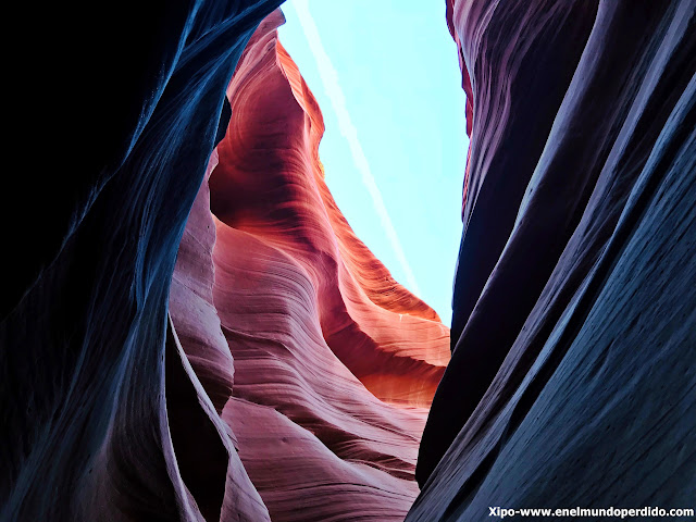 lower-antelope-canyon.JPG