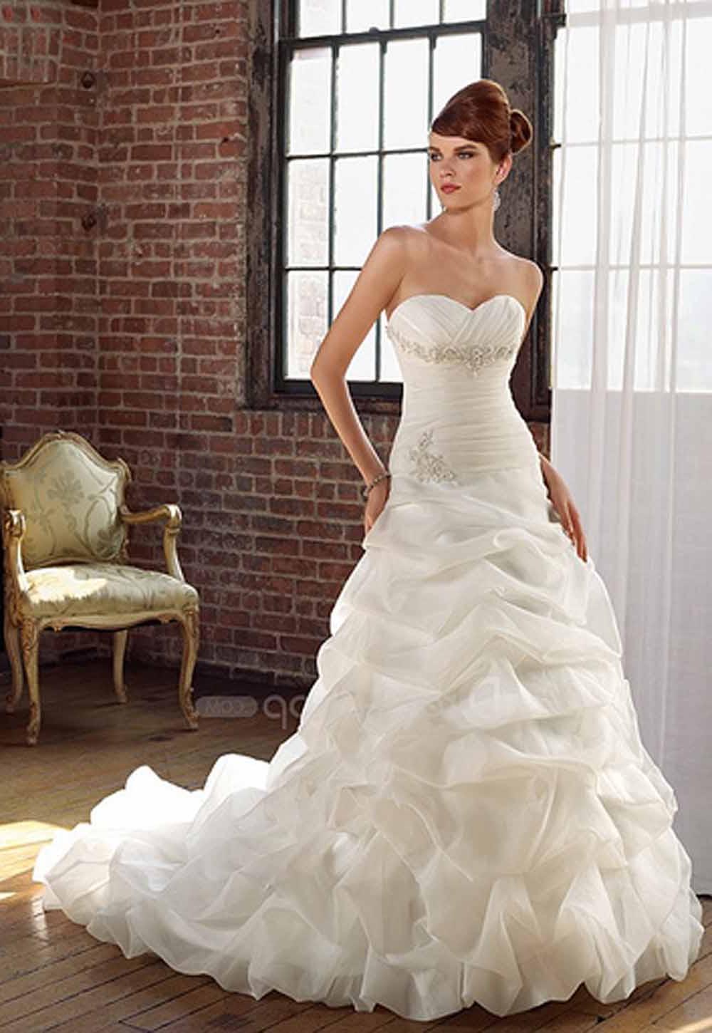 Lazaro_Spring2009-wedding-gown