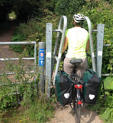 Enges Tor auf der National Cycle Network Route 1 (North Sea Cycle Route, auch EuroVelo 12) zwischen Rochester und Gravesend