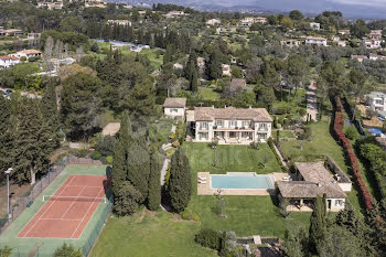 villa à Mougins (06)