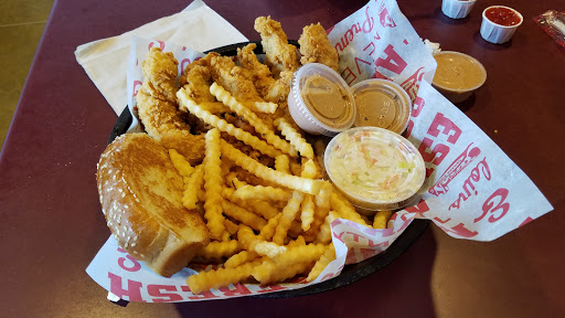 Chicken Restaurant «Raising Canes Chicken Fingers», reviews and photos, 2514 Harlem Ave, Riverside, IL 60546, USA