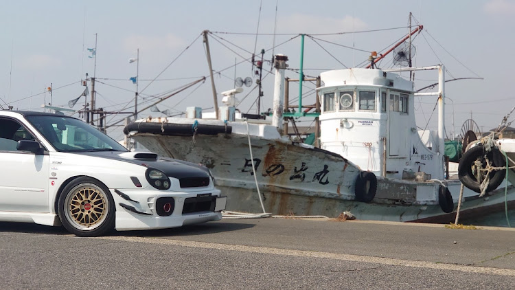 インプレッサ WRX STIの港・日の出○？に関するカスタム事例の投稿画像3枚目