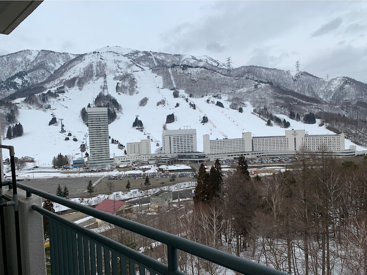 ランドクルーザープラドの苗場スキー場・季節外れの花火大会・雪が無い・ランクル200に関するカスタム事例の投稿画像1枚目
