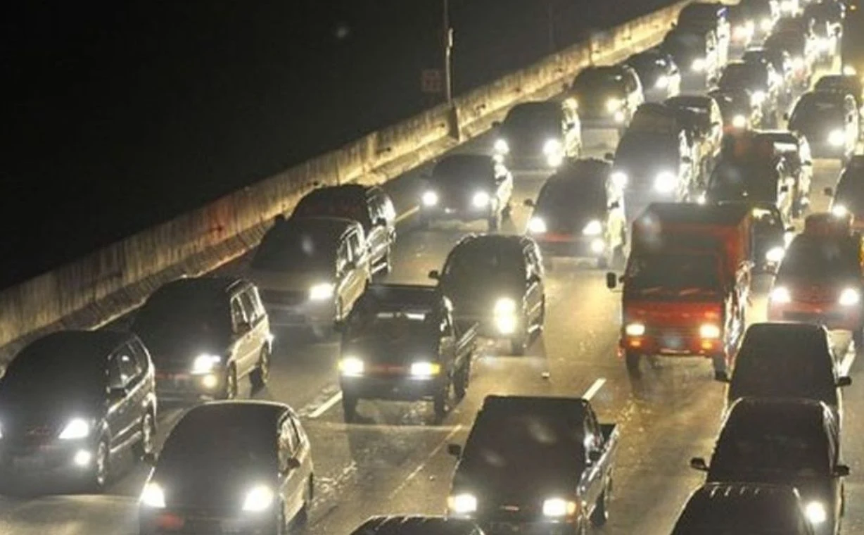 Catat! Pemberlakuan Arus Satu Arah di Tol Cikampek Diperpanjang Hingga Batas Waktu Tak Ditentukan