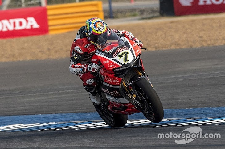 wsbk-buriram-2016-chaz-davies-aruba-it-racing-ducati-team.jpg