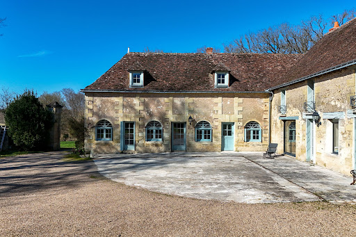 House with pool 3