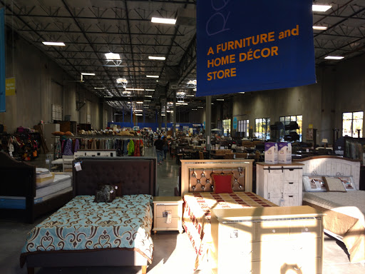 Furniture Store «101 & Ludlow Goodwill Redesign Store & Donation Center», reviews and photos, 8679 W Ludlow Dr Suite 5, Peoria, AZ 85381, USA