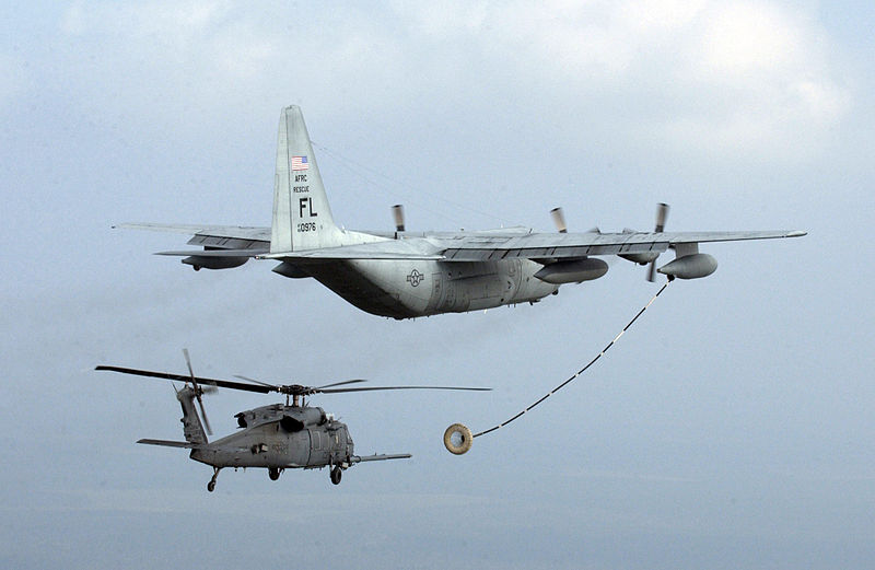 파일:external/upload.wikimedia.org/800px-Helicopter_aerial_refueling.jpg