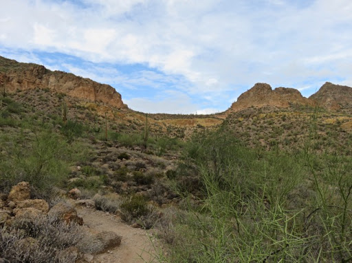 HikingUseryMountainTrail-13-2015-10-22-20-36.jpg