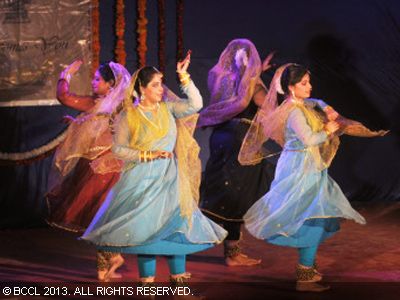 Kathak dancers from Mumbai at Scientific Society hall Nagpur.