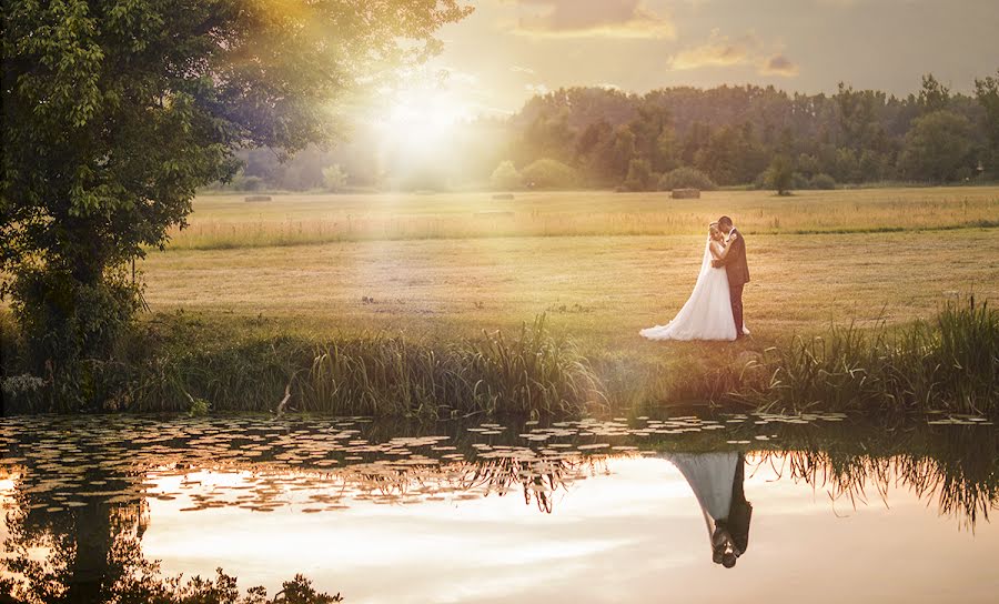 Wedding photographer Ákos Erdélyi (erdelyi). Photo of 25 June 2017