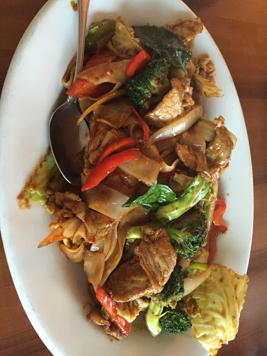 Restaurant «Bangkok Paradise», reviews and photos, 3344 N Texas St a, Fairfield, CA 94533, USA