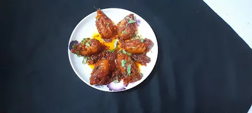 Juicy Chicken Pan Fried Momos [6 Pieces]