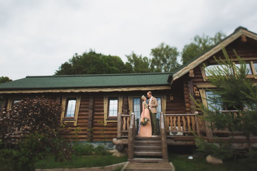 Fotógrafo de casamento Evgeniya Batysheva (b-bee). Foto de 21 de junho 2016