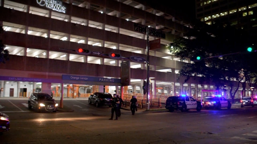 Houston police searching for gunman in Galleria mall shooting