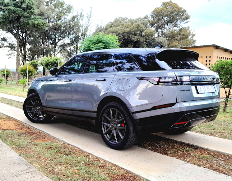 Varesine blue with darkened alloys is an attractive paint scheme I’d be wary of scratching if I decided to take the Velar off road.