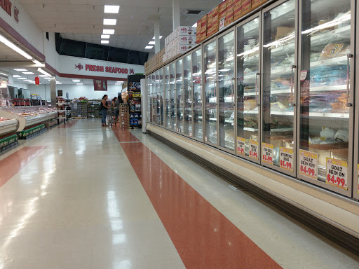 Grocery Store «R-N Market», reviews and photos, 6670 N Cedar Ave, Fresno, CA 93710, USA