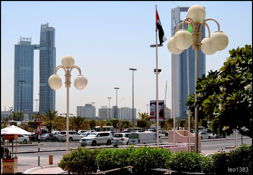 صراف الي بنك دبي الاسلامي داخل مارينا مول, Marina Mall - Breakwater Corniche Street - Abu Dhabi - United Arab Emirates, Bank, state Abu Dhabi