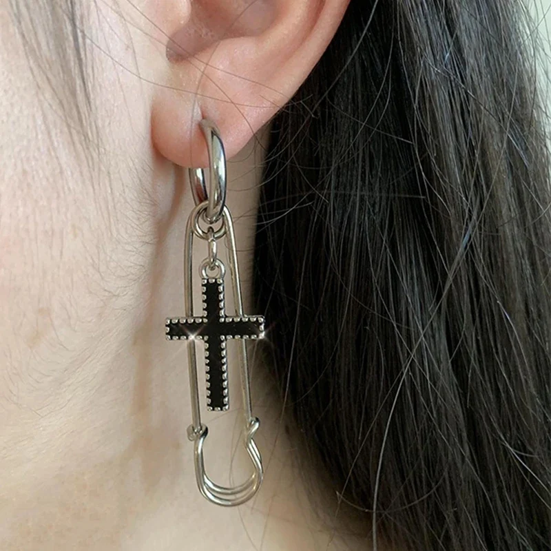 Boucles d'oreilles clip coréennes en acier inoxydable titane, ressort, sans perçage, earcuffs, ornement élégant, hypoallergénique.
