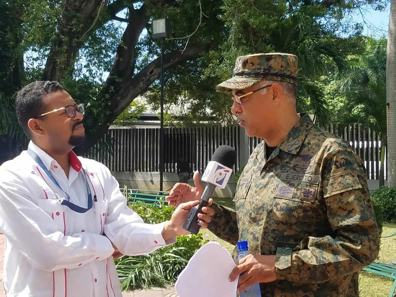 Gral.Ramírez Martínez, Comandante Comando Conjunto Metropolitano del MIDE, resalta trabajo que realizan las secretarias