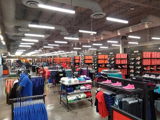 Nike Factory Store Hermosillo, Blvrd Jose María Morelos 240, Fraccionamiento Bugambilias, Bugambilia, 83140 Hermosillo, Son., México, Outlet | Hermosillo