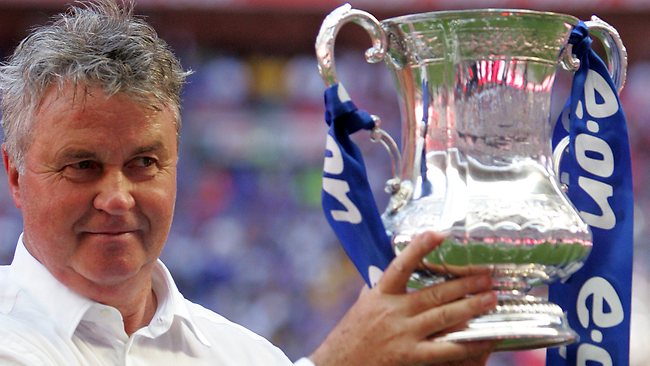 파일:external/resources2.news.com.au/415302-guus-hiddink.jpg