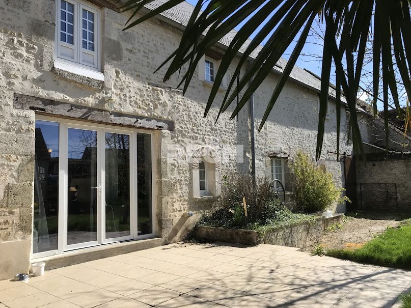 Vente ferme 10 pièces 400 m² à Puiseaux (45390), 770 000 €