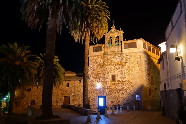 Cáceres capital. Recorrido de noche por el casco histórico iluminado. - Recorriendo Extremadura. Mis rutas por Cáceres y Badajoz (31)