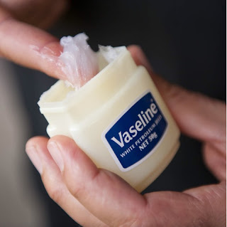 10 wonderful beauty uses for vaseline