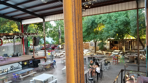 Bar & Grill «The Backyard Bar Stage and Grill», reviews and photos, 511 S 8th St, Waco, TX 76706, USA