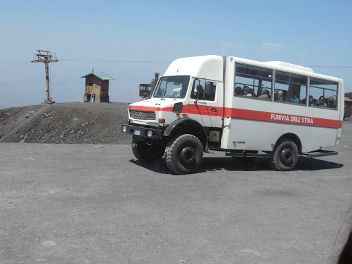 Funivia dell'Etna jeep-bus.