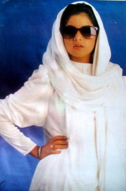 Divya Bharti Awesome Images