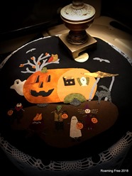 Halloween table mat