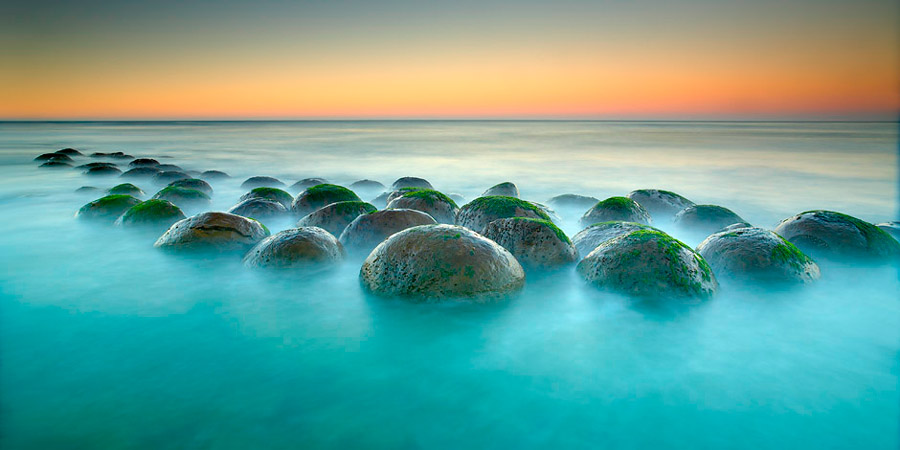 the Koekohe Beach on the