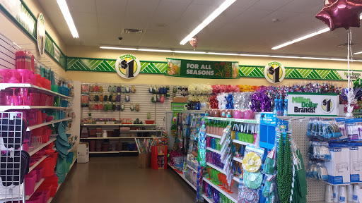 Dollar Store «Dollar Tree», reviews and photos, 429 Indiana Ave, New Castle, IN 47362, USA