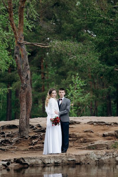 Hääkuvaaja Konstantin Sokolov (falkone). Kuva otettu 14. heinäkuuta 2018