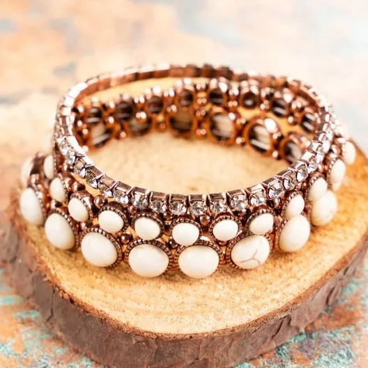 Pulseira Vintage de Liga com Turquesa Incrustada e Strass, Multicamadas, Adicione Elegância ao Seu Look com Esta Joia Feminina Única