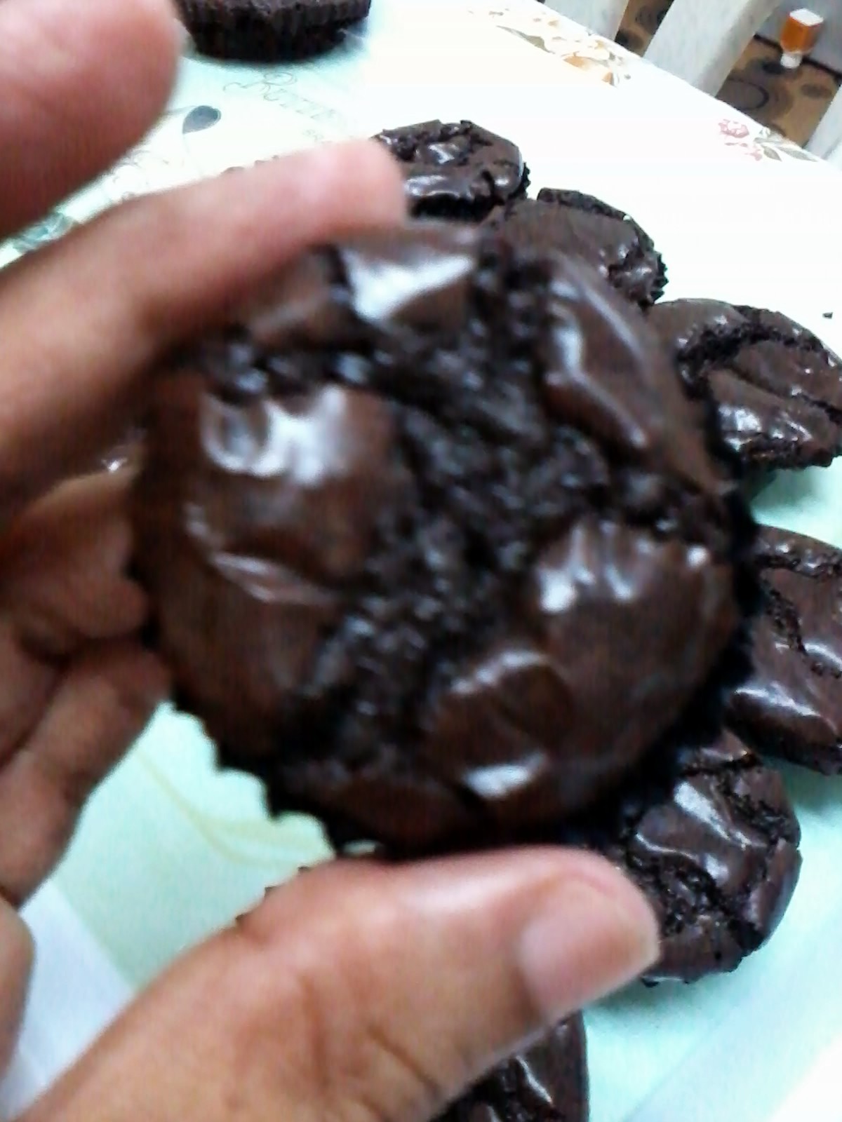 ~Azlynna Bakery~: Kek coklat moist , kek coklat cheese 