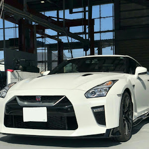 NISSAN GT-R R35