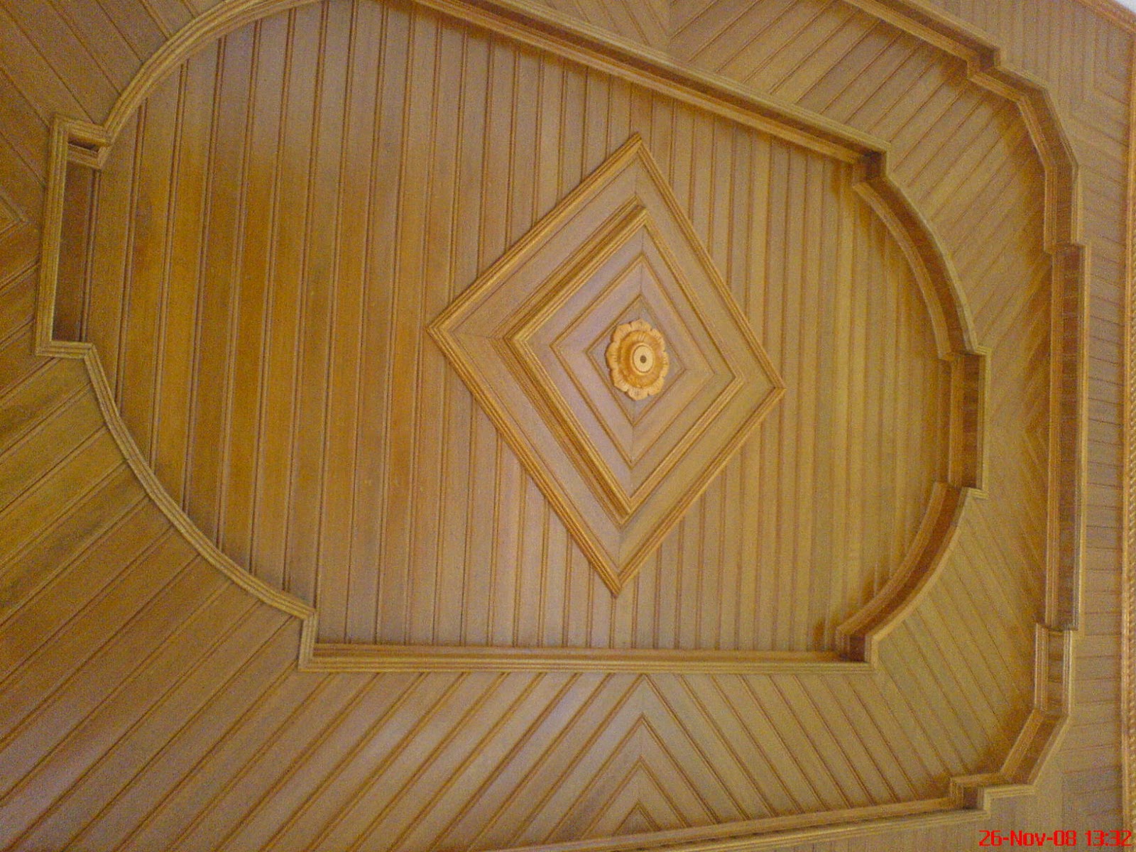 BUNDA PROFIL Foto plafon  kayu cantik
