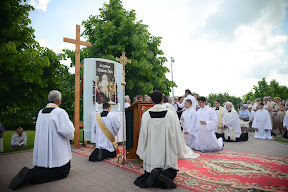 ,,Boże Ciało,,Parafia NMP.Matki Kościoła Świdnik 26.05.2016.fot.Mariusz Kiryła (1 z 1)-82.jpg