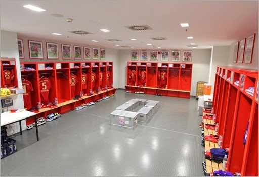 allianz-arena-interior-changing-room (1)