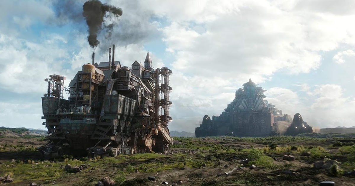 Hugo Weaving Talks 'Mortal Engines,' Working With Peter Jackson