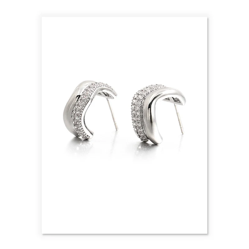 Vintage elegante zirkonia oorbellen voor dames. Stijlvolle dames sieraden die perfect zijn voor speciale gelegenheden en elke outfit verfraaien.