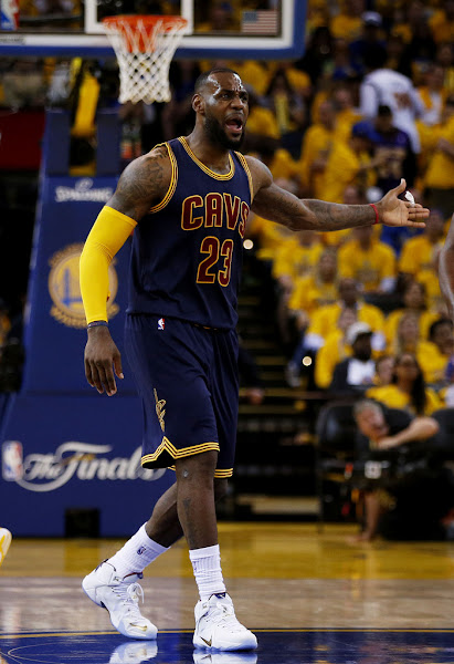 Cavs Lose Thriller Kyrie in Game 1 vs Warriors  LeBron Gets 44 Points