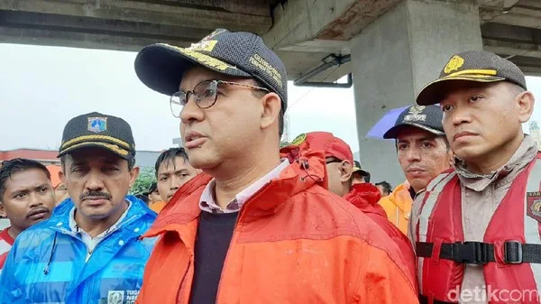 Bendung Katulampa Siaga 2, Anies Minta Warga di Area Sungai Waspada