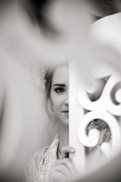 Wedding photographer Elena Kosmatova (kosmatova). Photo of 11 January 2018