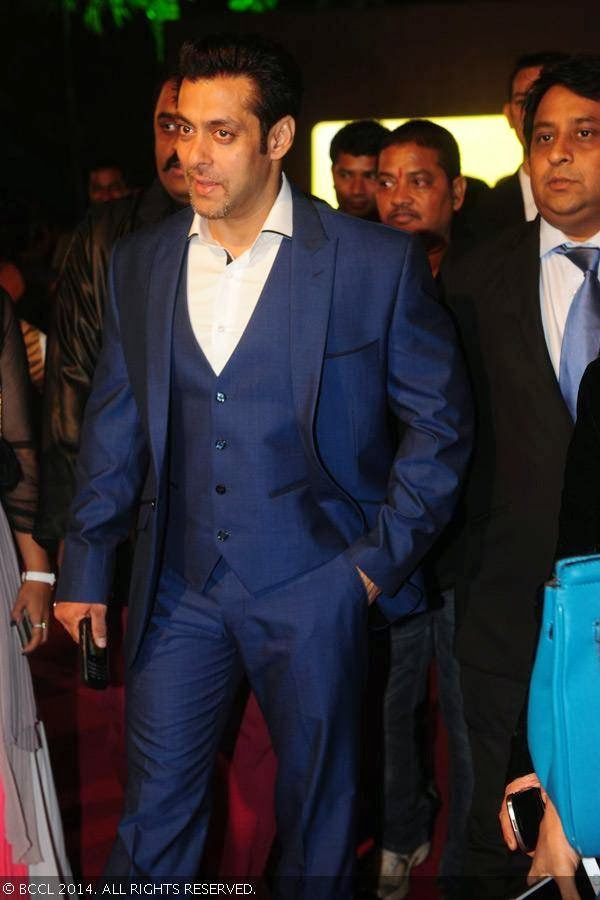 Salman Khan arrives for the 59th Idea Filmfare Awards 2013, held at the Yash Raj Studios in Mumbai, on January 24, 2014.