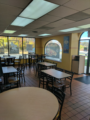 Mexican Restaurant «Taco Bell», reviews and photos, 1061 NJ-73, Pennsauken Township, NJ 08110, USA