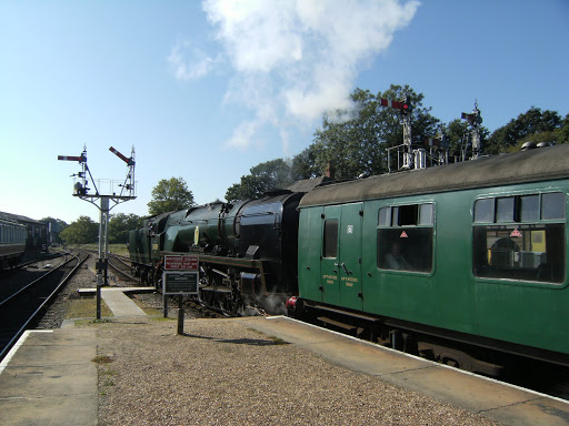 DSCF9729 The 12:16 departs from Horsted Keynes station